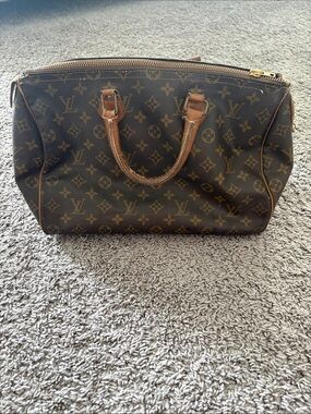 Vintage Louis Vuitton Speedy 35